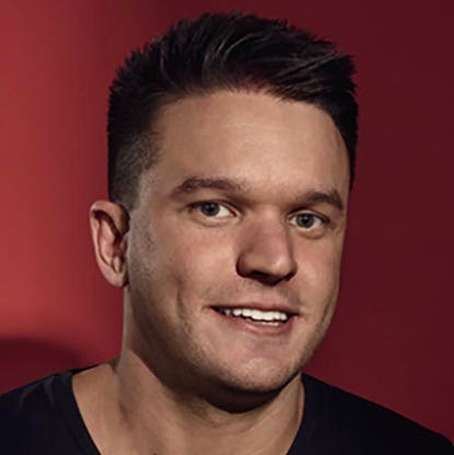 Ed Craven, co-fundador do Stake.com e da Easygo, fotografado pela Forbes